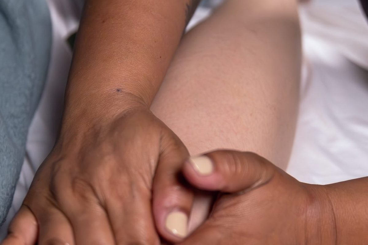 Deep tissue massage along a client&rsquo;s forearm at Healastic in Manotick